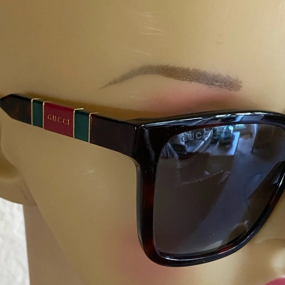 GUCCI Oversized Square Sunglasses Black Tortoise Shell Pearlescent Luxury NWT